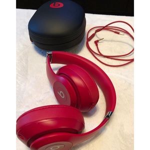 Wireless beat studio 3s